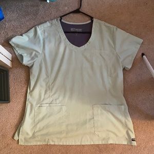Like new! Light green greys anatomy scrub top XL